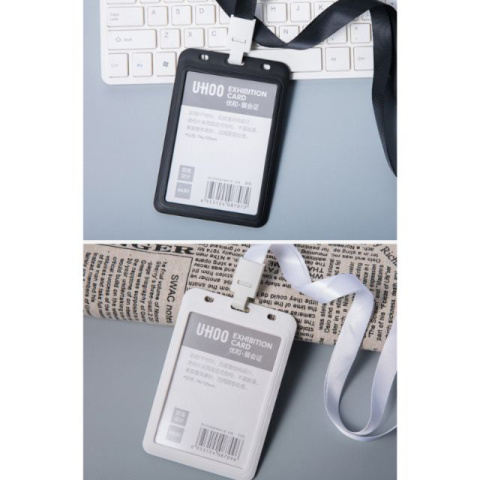 Identyfikator etui na kartę ze smyczą CZARNY Identyfikator etui na kartę ze smyczą CZARNY