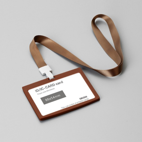 Identyfikator etui na kartę ze smyczą BRĄZOWY Identyfikator etui na kartę ze smyczą BRĄZOWY