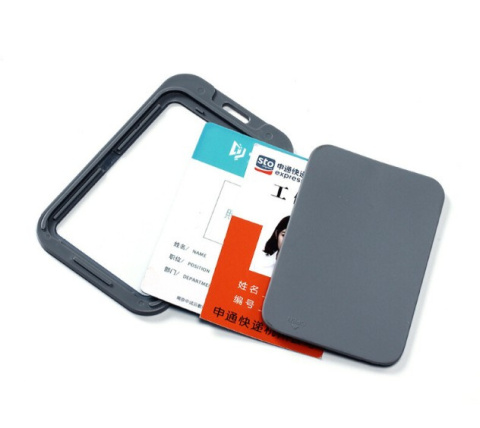 Identyfikator etui na kartę ze smyczą CZERWONY Identyfikator etui na kartę ze smyczą CZERWONY